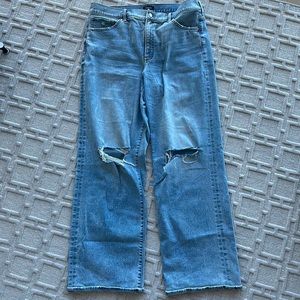 Express Size 16R Distressed Wide Leg Jean - very cute